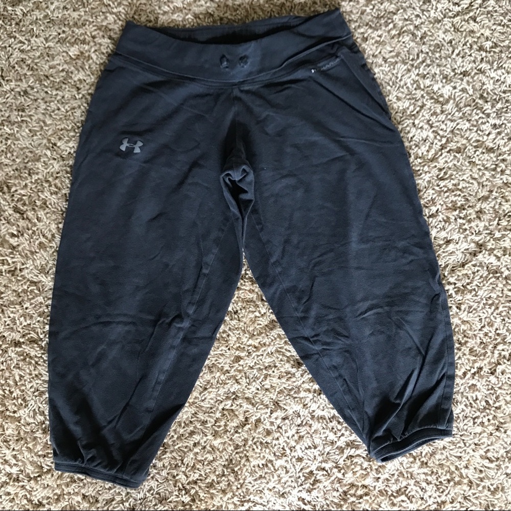 Under Armour black crop sweats